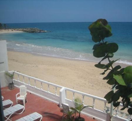 Aleli By The Sea Guest House San Juan Room photo