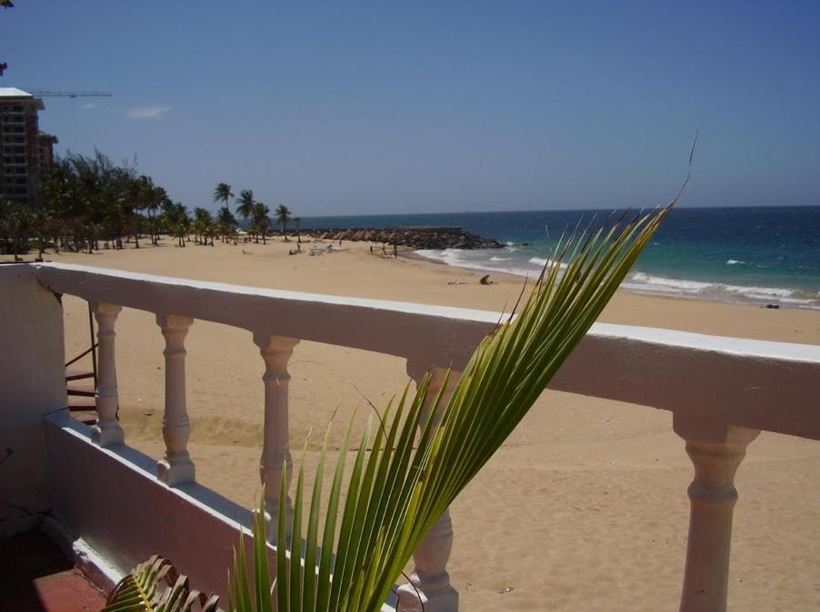 Aleli By The Sea Guest House San Juan Exterior photo